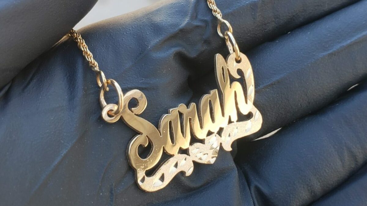 design your own nameplate necklace