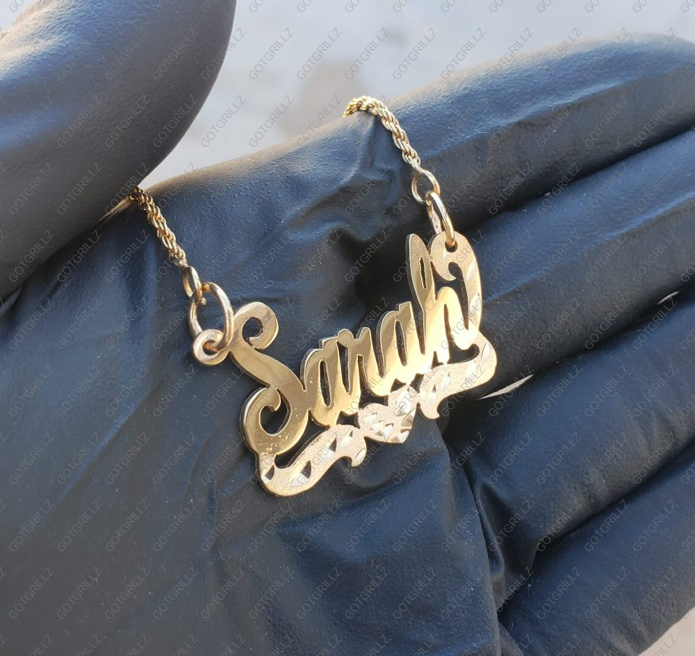 custom nameplate pendant